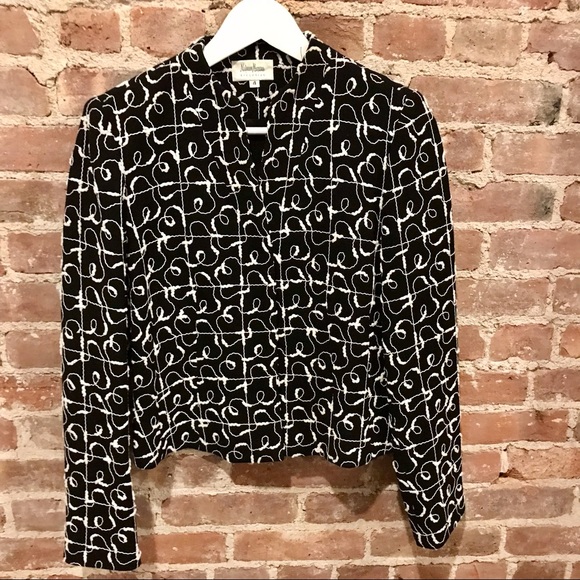 Vintage Neiman Marcus black and white wool swirl design cropped jacket. Size 4 - Picture 7 of 11